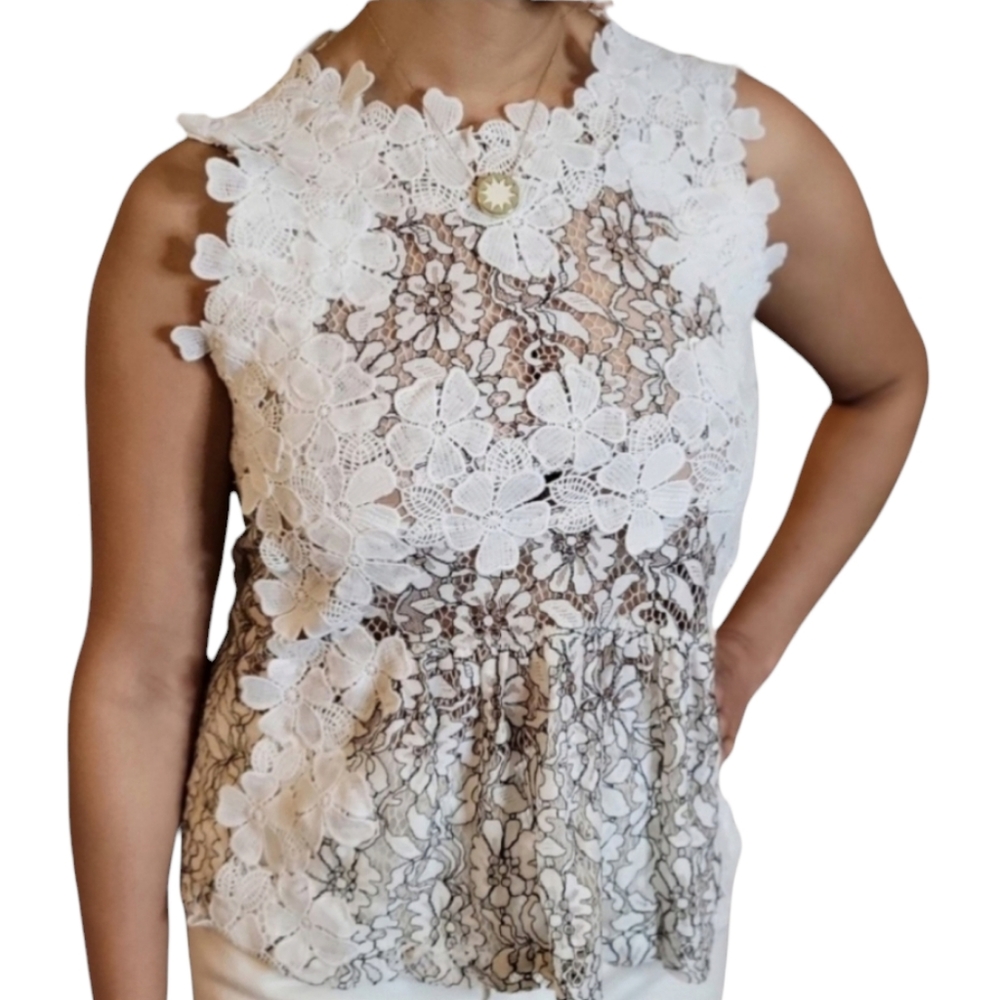 AQUA Romantic Fairycore Black White Floral Lace Sleeveless Blouse size XS